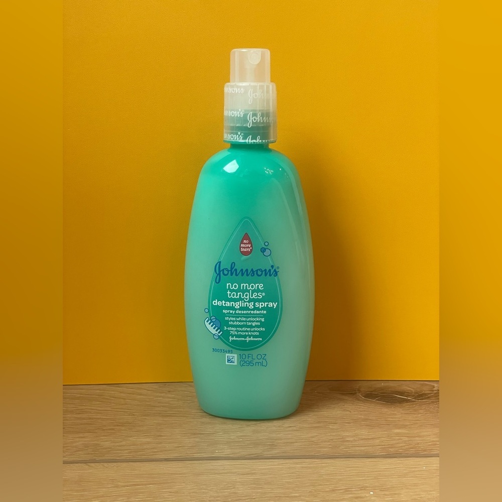 Johnson’s No More Tangles Kids detangling spray - Picture 5 of 7